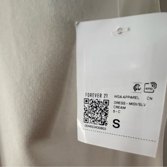 NWT Forever 21 Ivory Cream Sleeveless Bodycon Midi Dress with leg slit - Picture 2 of 4